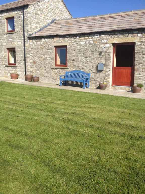 Curlew Barn Bed & Breakfast Leyburn Bagian luar foto