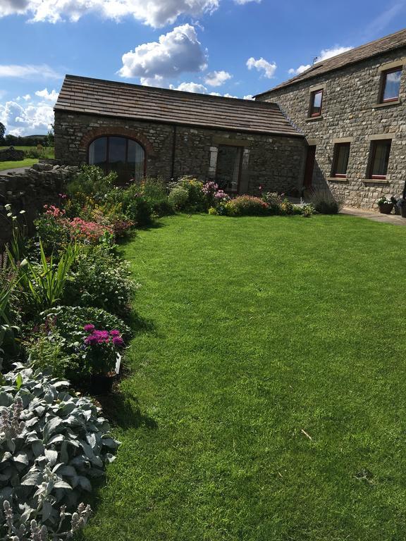 Curlew Barn Bed & Breakfast Leyburn Bagian luar foto