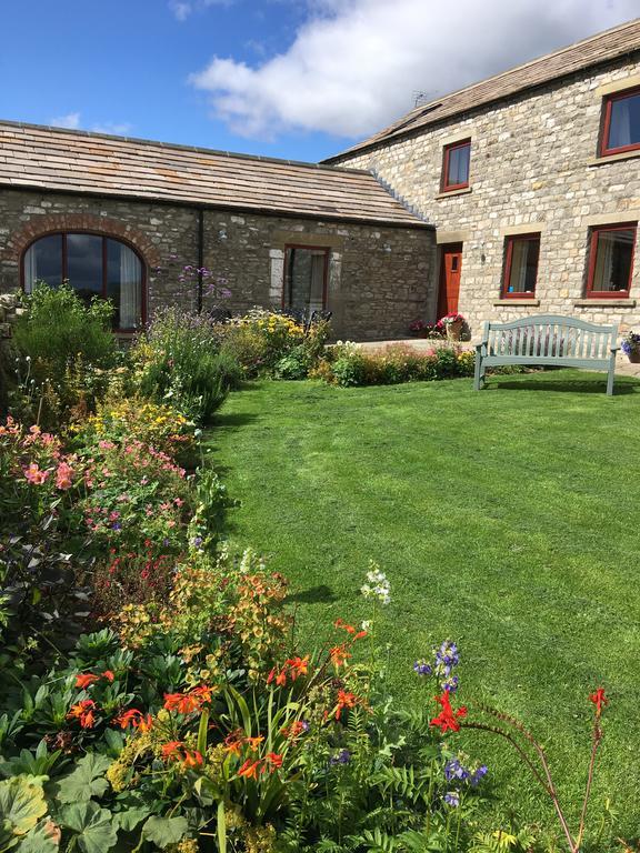 Curlew Barn Bed & Breakfast Leyburn Bagian luar foto